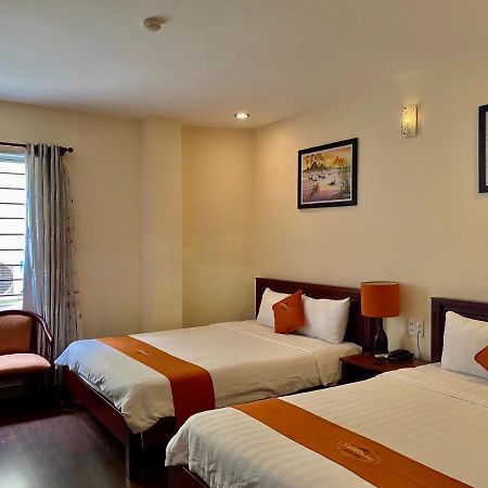 Golden Star Hotel Hue Exterior photo