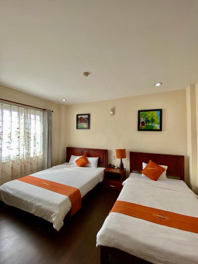Golden Star Hotel Hue Exterior photo