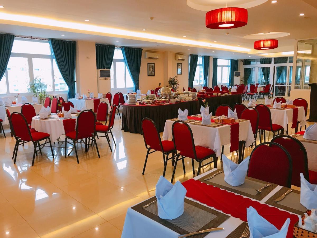 Golden Star Hotel Hue Exterior photo